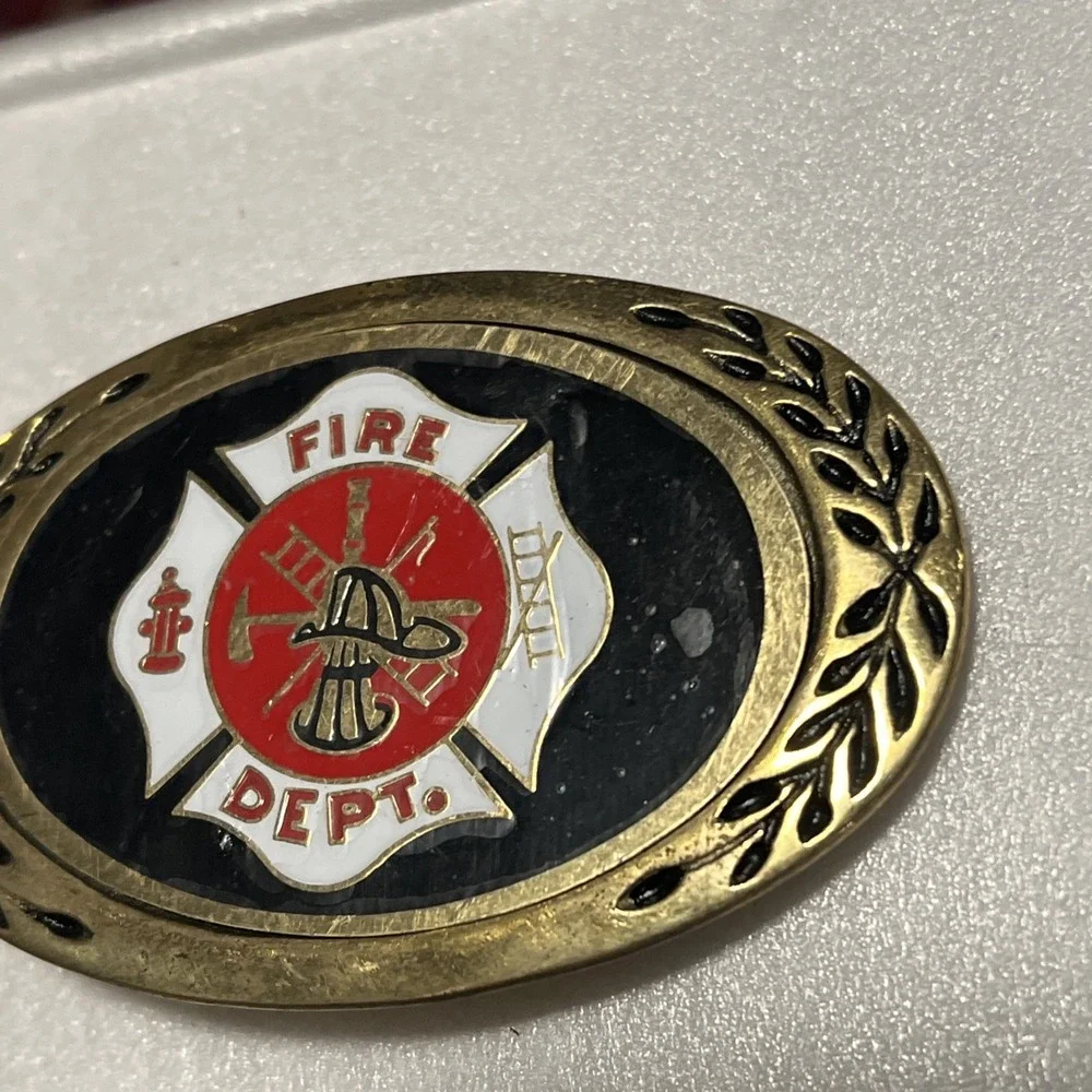 Vintage FIREMAN Fire Department solid brass Heritage belt buckle Amino NOS
